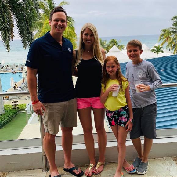 Meet your Posher, Amanda - Picture 1 of 1